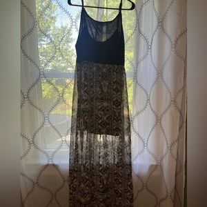 Women’s maxi dress